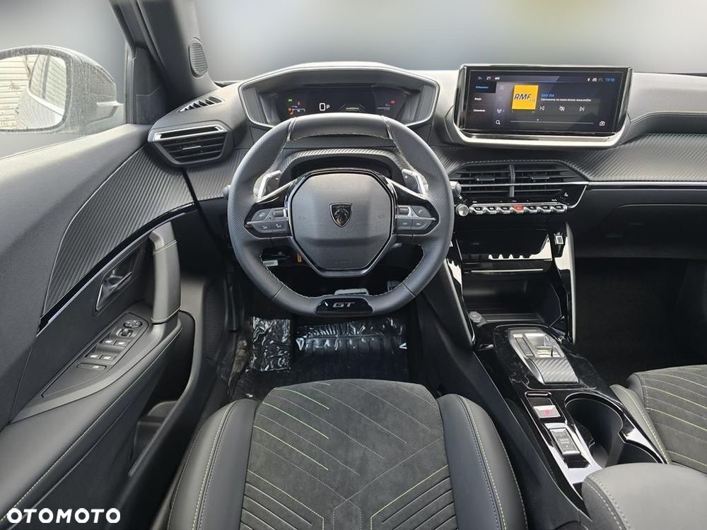 Peugeot 2008 PureTech mHEV GT E-DCS6 - 13