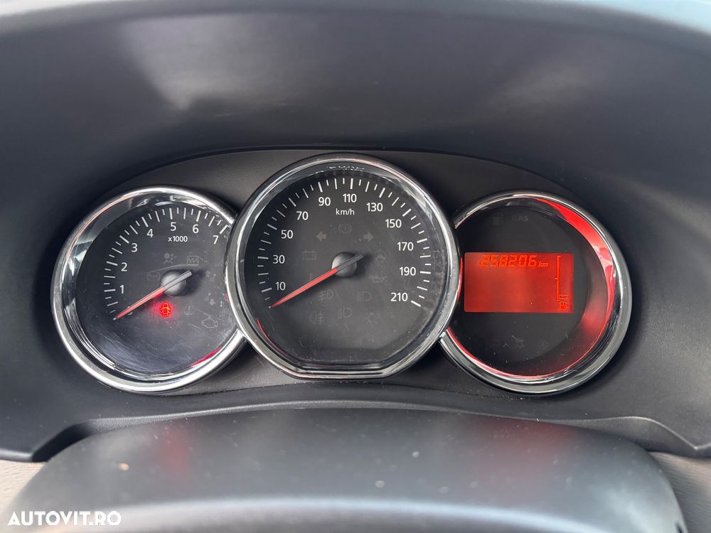 Dacia Lodgy dCi 110 Stepway - 12