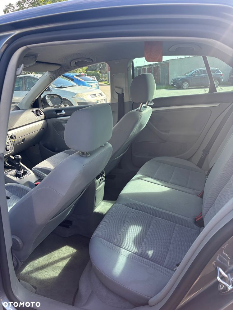 Volkswagen Jetta 2.0 FSI Sportline - 6