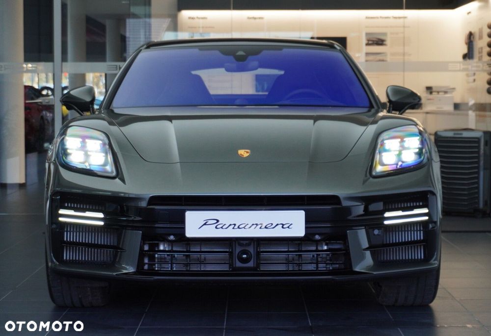 Porsche Panamera GTS - 4