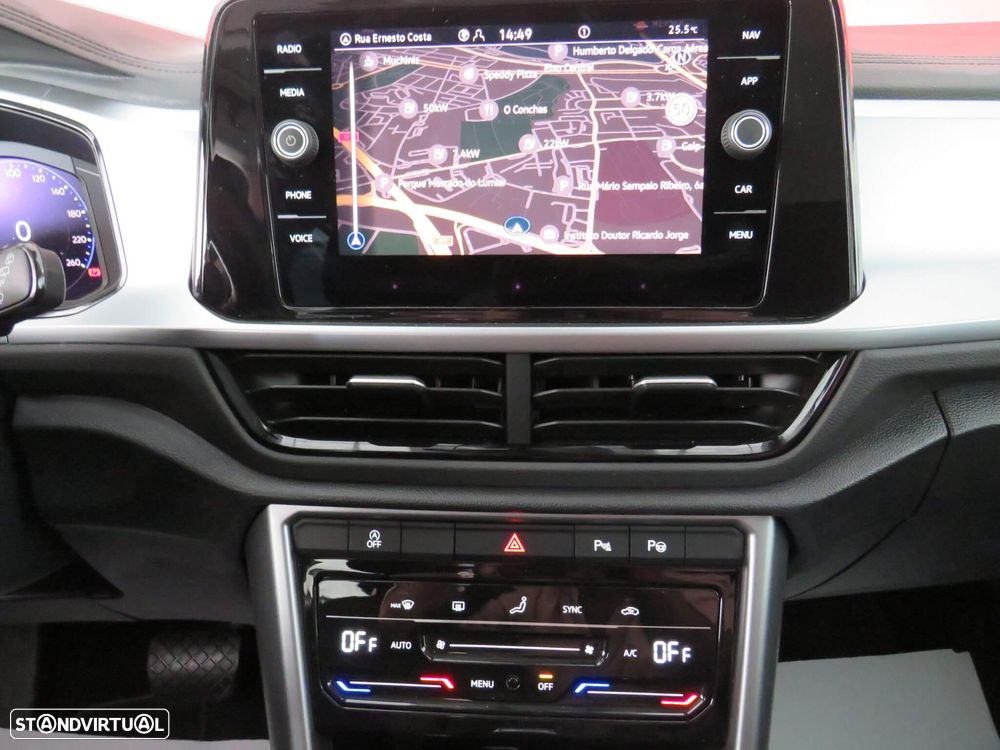 VW T-Roc 1.5 TSI Urban DSG - 28