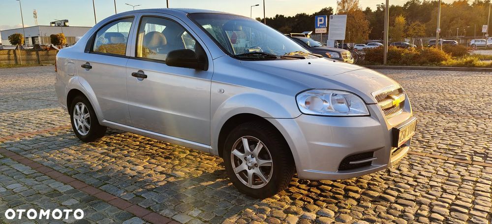 Chevrolet Aveo - 3
