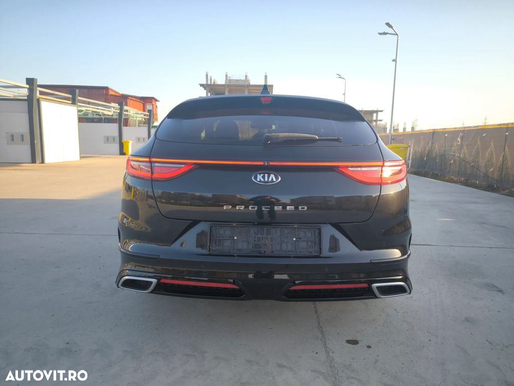 Kia Pro Ceed 1.4 T-GDI 7DCT GT Line - 4