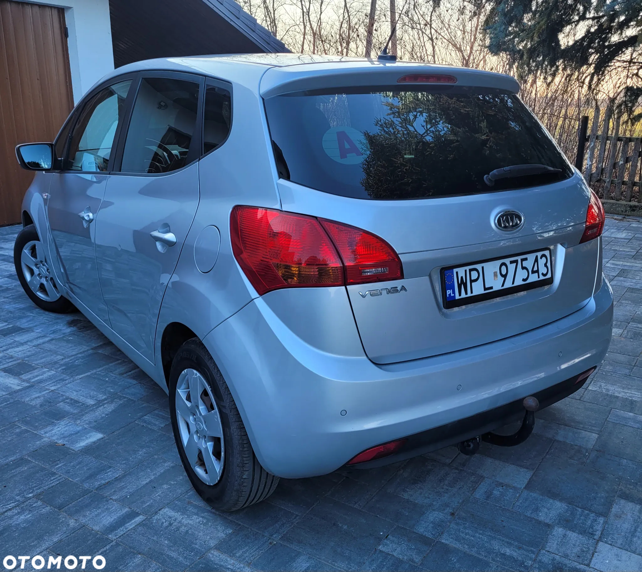 Kia Venga 1.4 CVVT Attract - 3