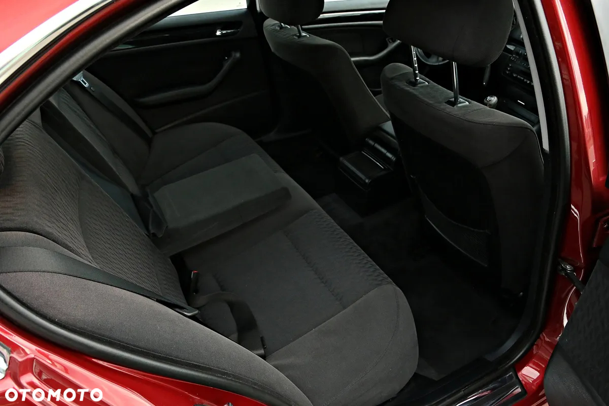 BMW Seria 3 - 38
