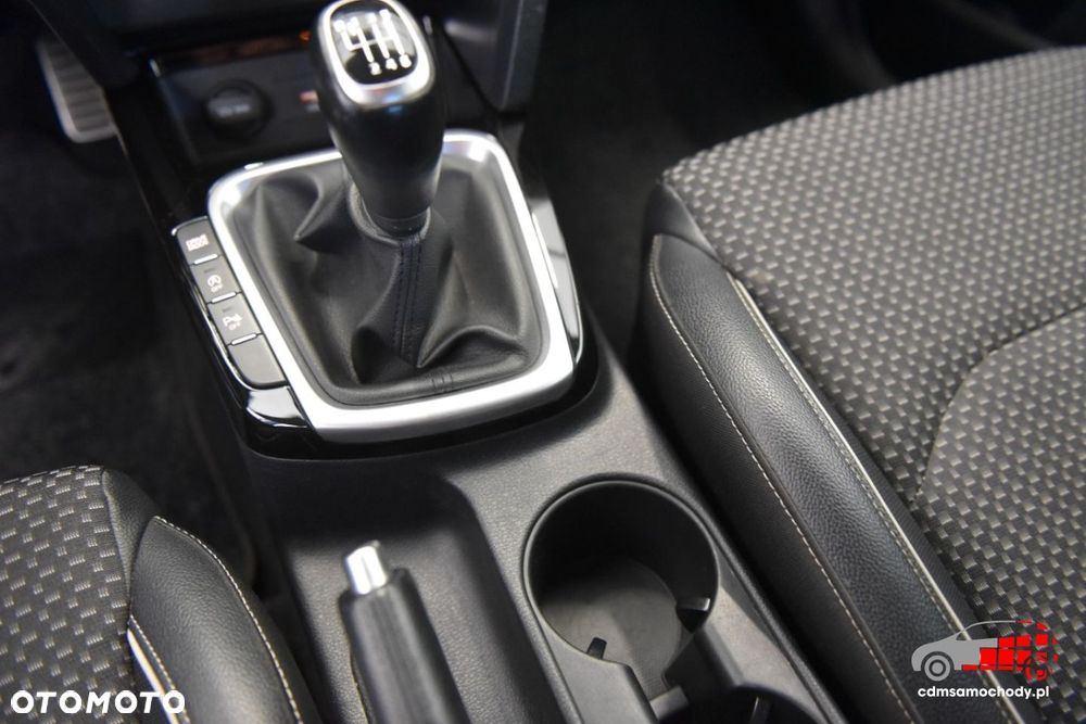 Kia Ceed - 31