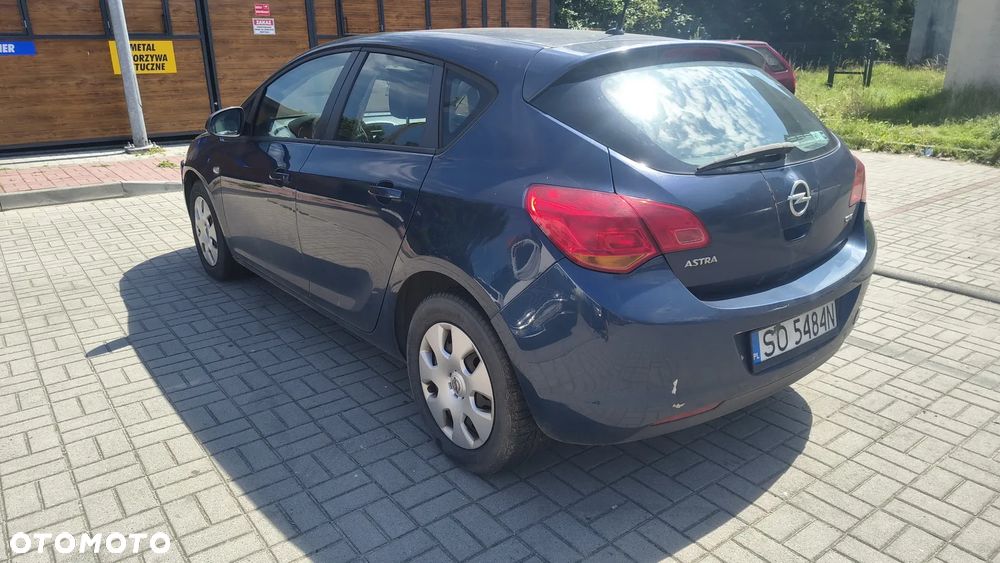 Opel Astra 1.7 CDTI Enjoy - 1