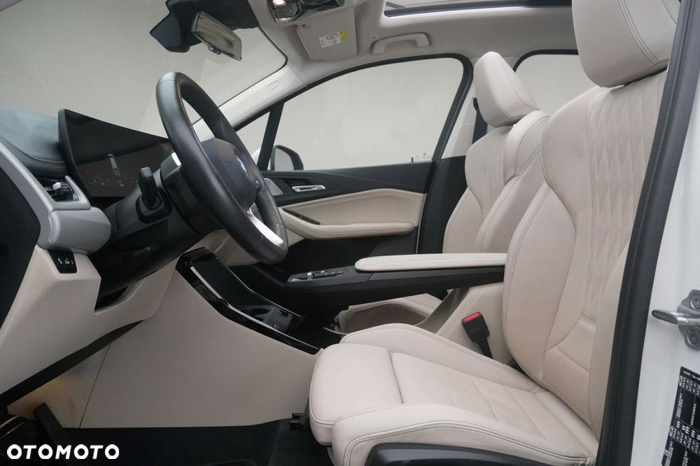 BMW Seria 2 - 12