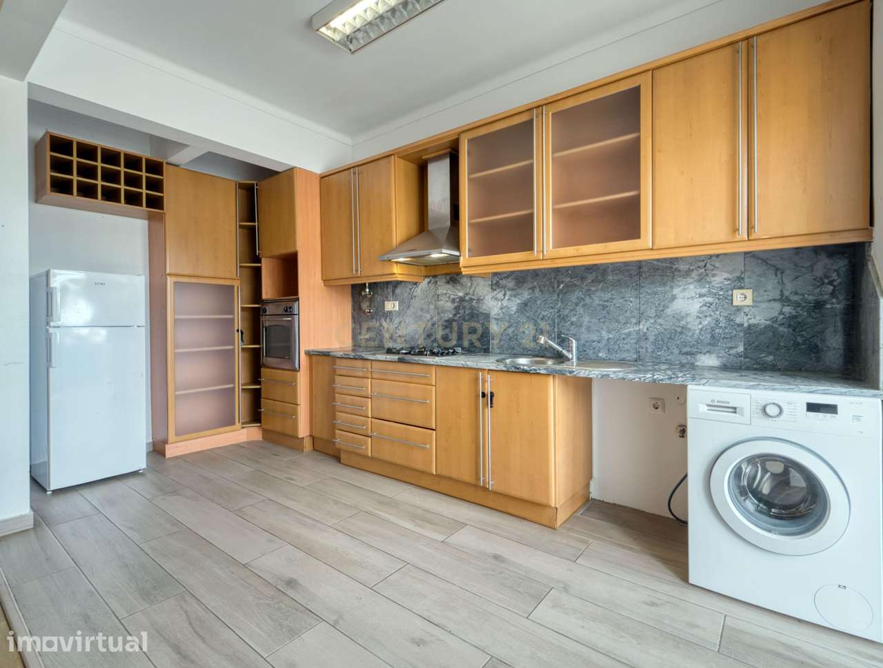 Vende apartamento T3 com vista Rio Tejo - Cova da Piedade - Grande imagem: 2/21