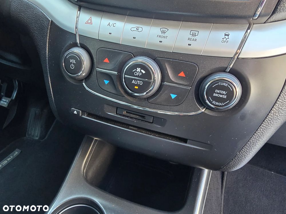 Fiat Freemont 2.0 Multijet 16V DPF Automatik Allrad Lounge - 37