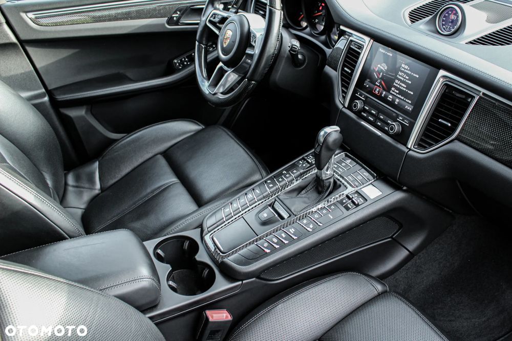 Porsche Macan GTS - 27