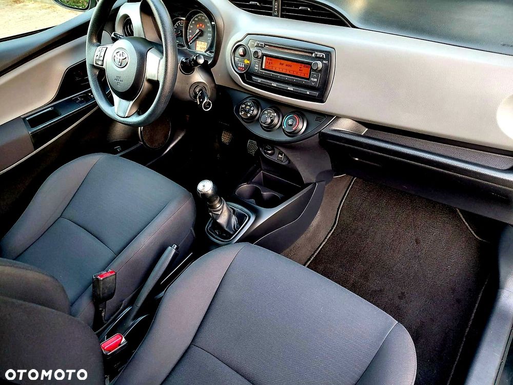 Toyota Yaris - 7