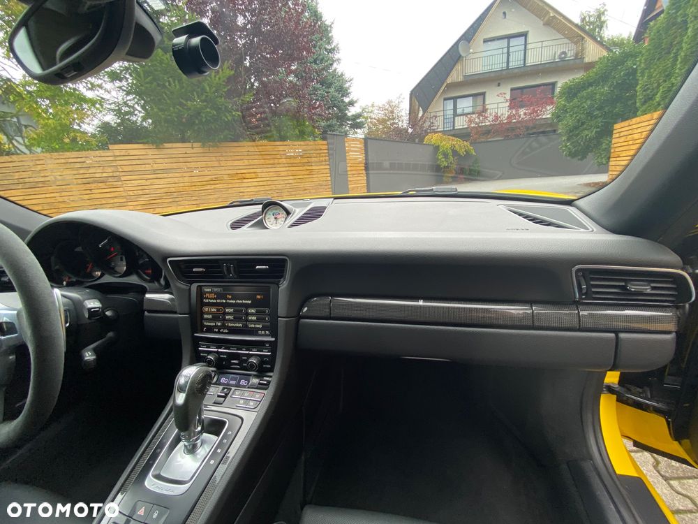 Porsche 911 Carrera 4S PDK - 11
