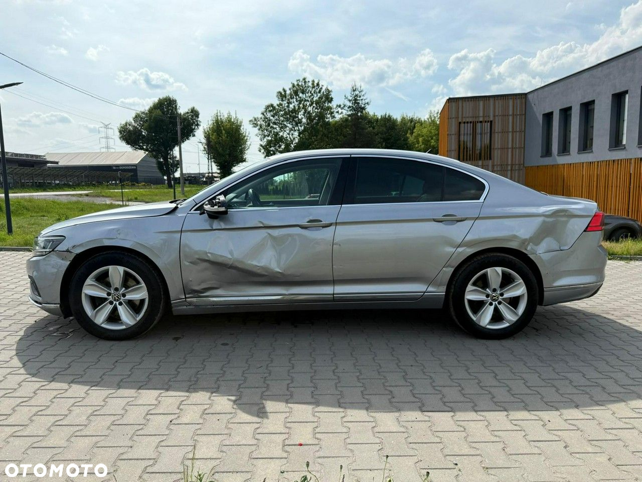 Volkswagen Passat 2.0 TDI SCR Business Plus DSG - 2