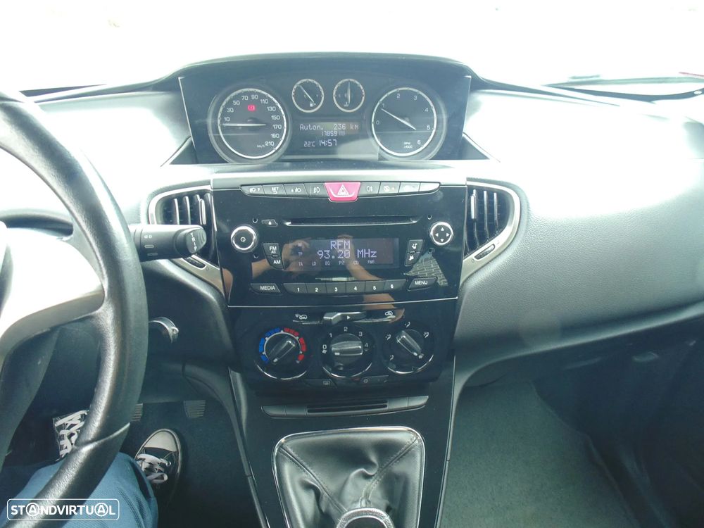 Lancia Ypsilon 1.3 M-jet S&S Gold - 23