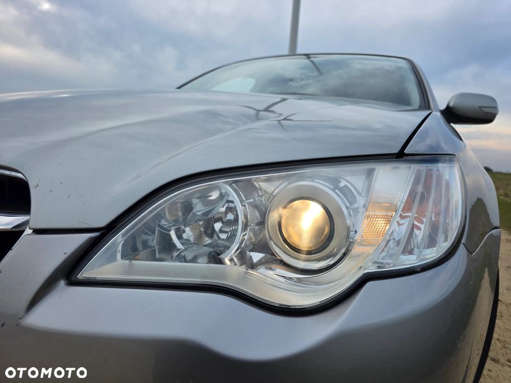 Subaru Legacy - 10