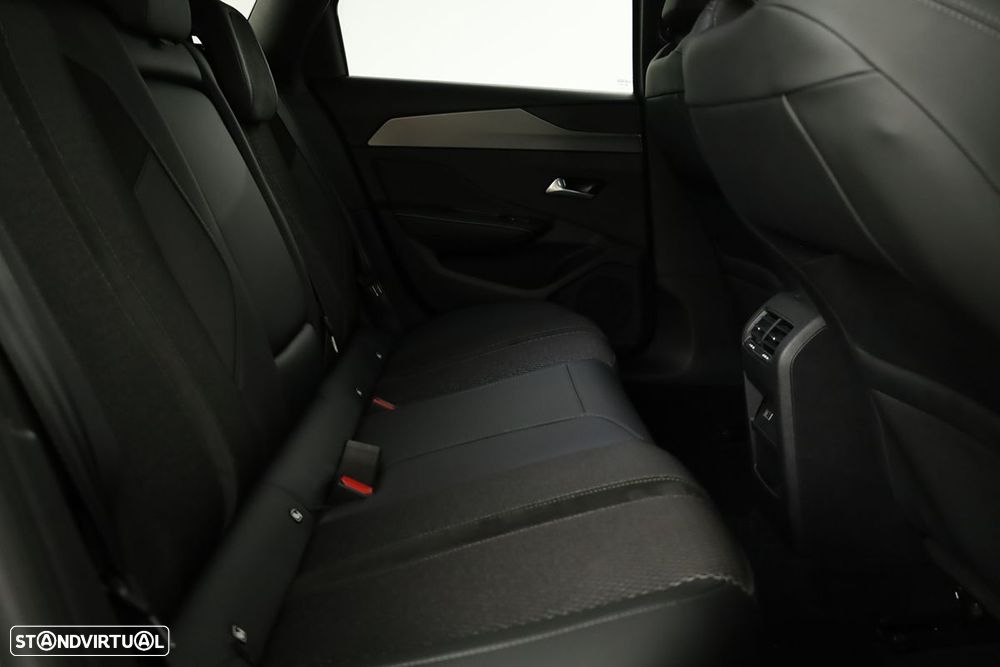 Peugeot 308 SW 1.2 PureTech GT EAT8 - 21