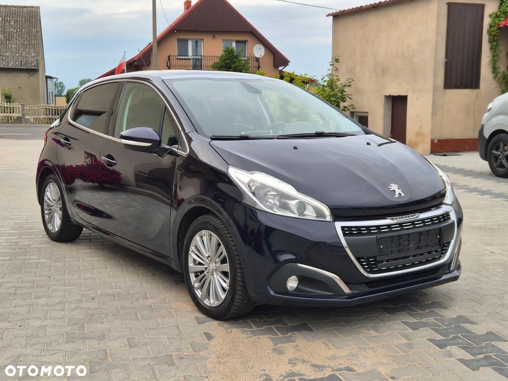 Peugeot 208 BlueHDi 100 Allure - 2