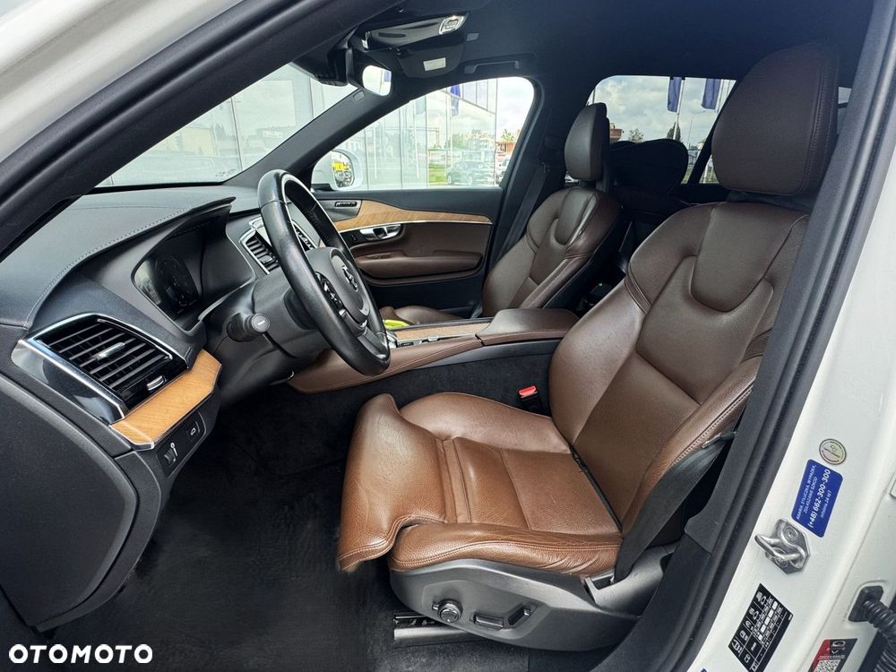 Volvo XC 90 - 27