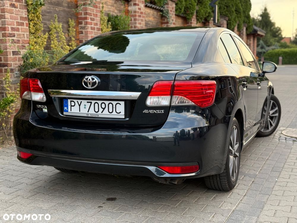 Toyota Avensis 2.0 Prestige NAVI MS - 13