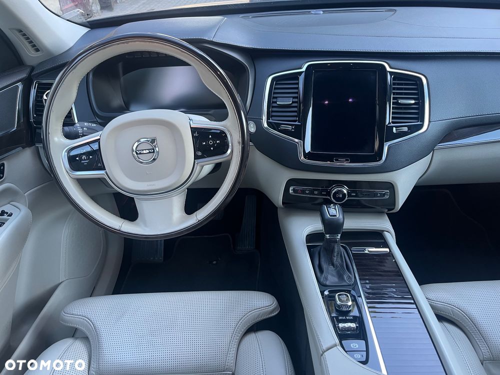 Volvo XC 90 D5 SCR AWD Inscription - 18