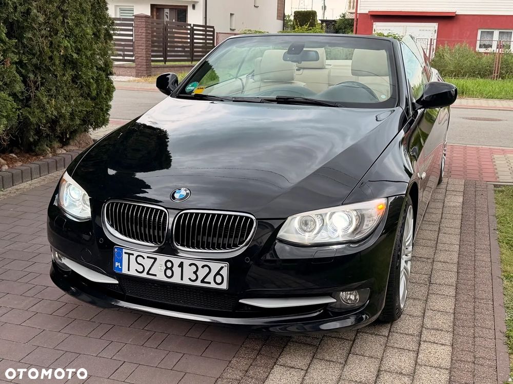 BMW Seria 3 325d Edition Exclusive - 13