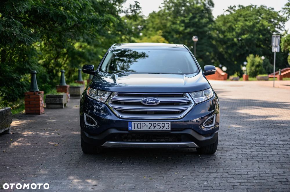 Ford Edge - 8