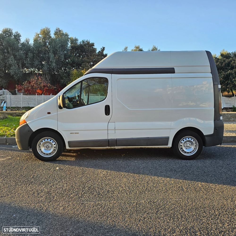 Renault Trafic - 15