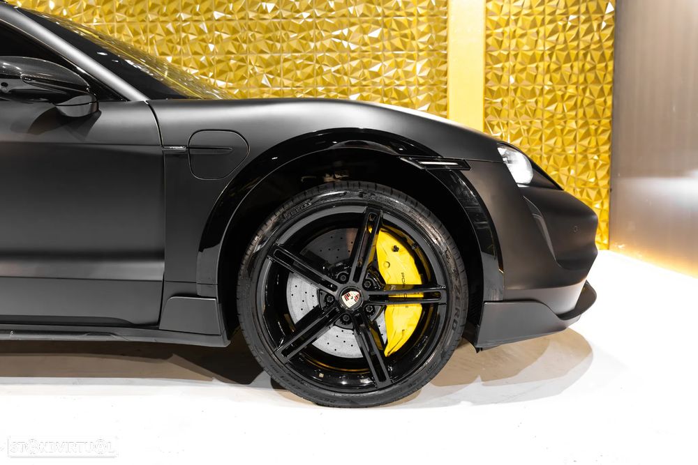 Porsche Taycan Cross Turismo Turbo S - 56