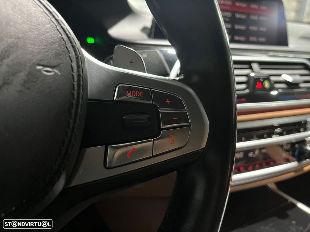 BMW 750 d xDrive Pack M Auto - 26