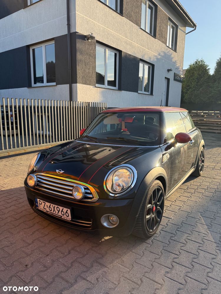 MINI Cooper Standard - 1