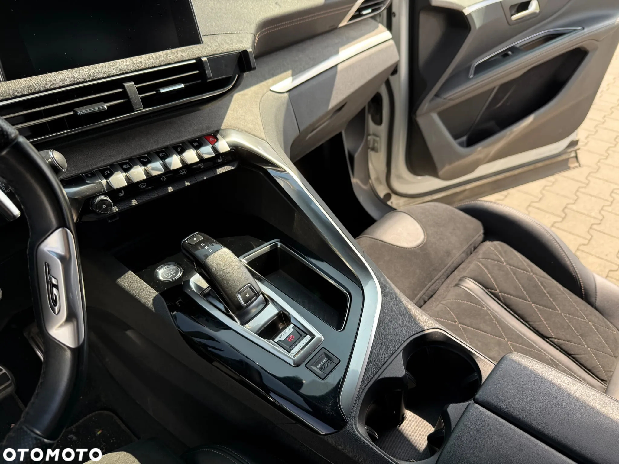 Peugeot 5008 2.0 BlueHDI GT S&S EAT8 - 10