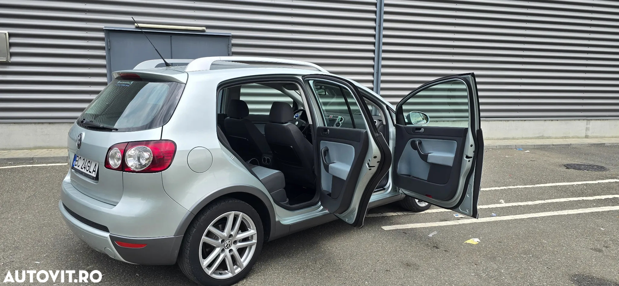 Volkswagen Golf Plus Cross 1.6 - 9