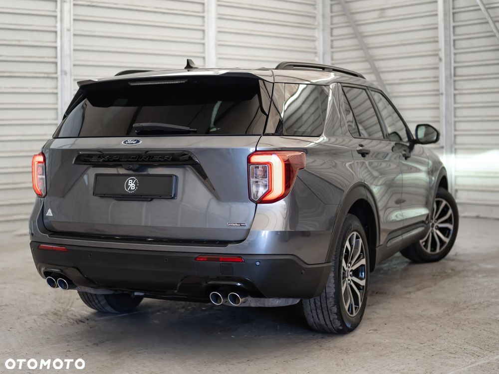 Ford Explorer - 7