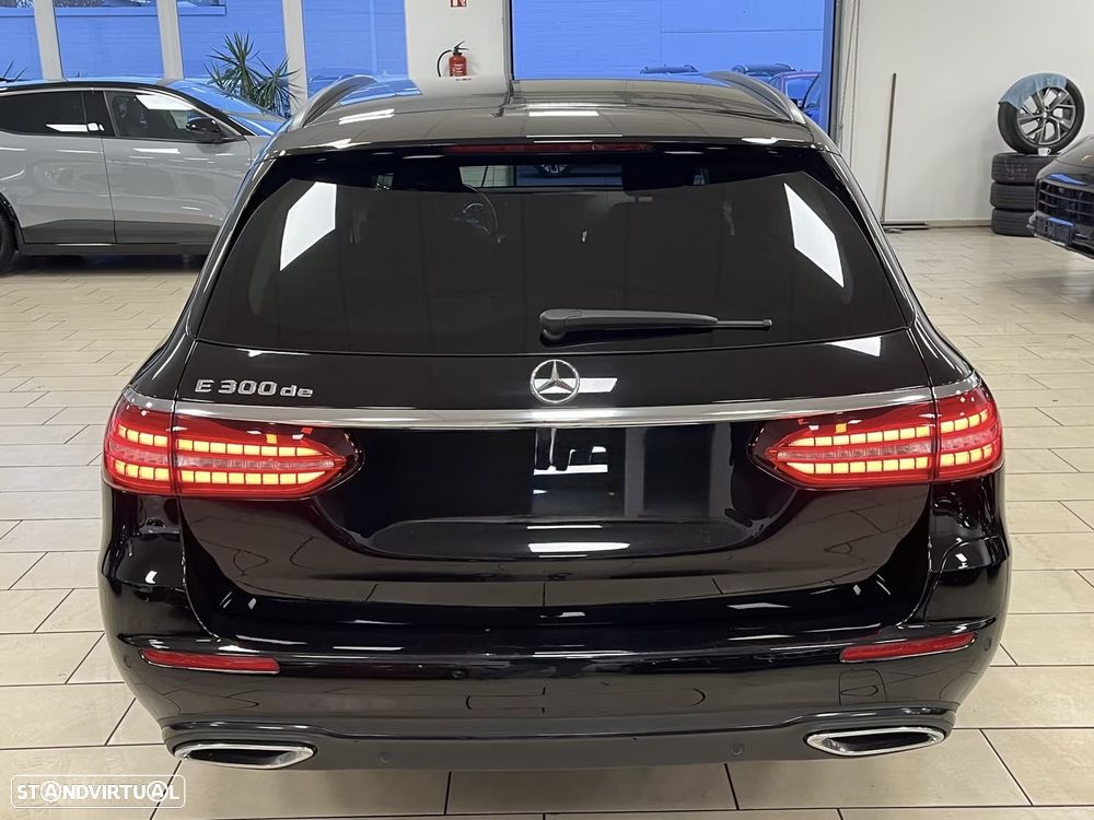 Mercedes-Benz E 300 - 5
