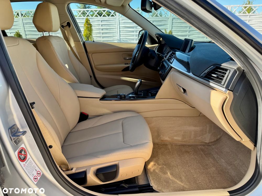 BMW Seria 3 316i - 5