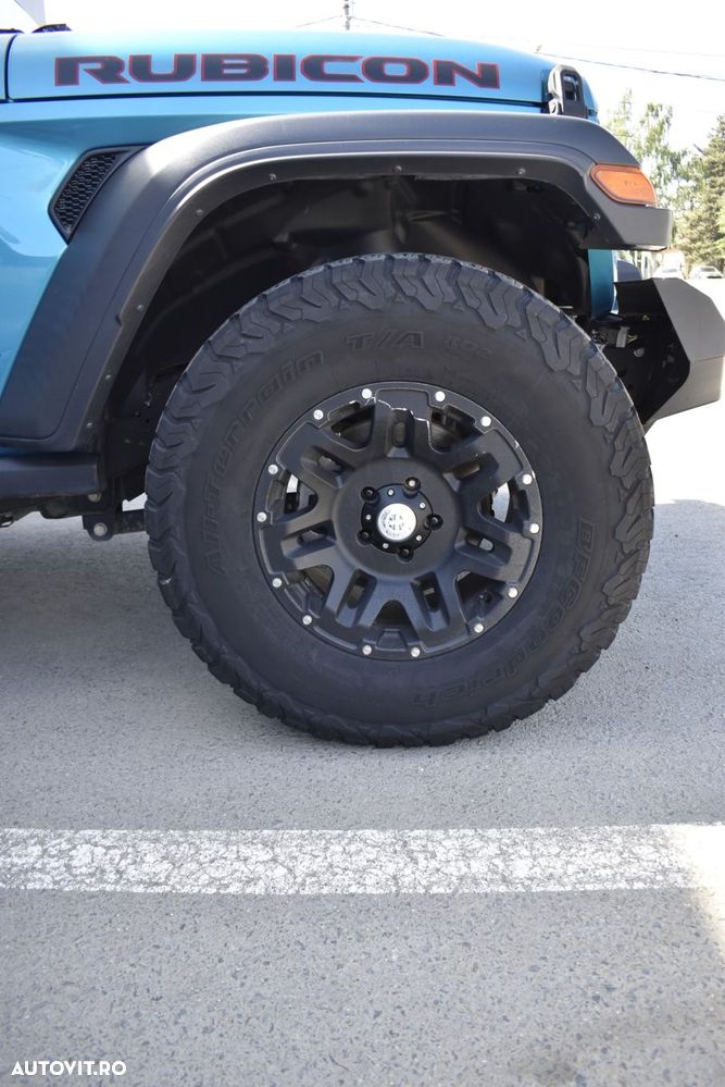 Jeep Wrangler - 10