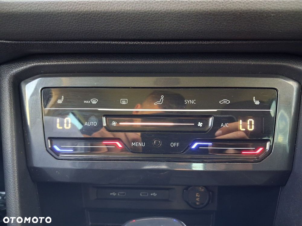 Volkswagen Tiguan 1.5 TSI EVO Elegance DSG - 26