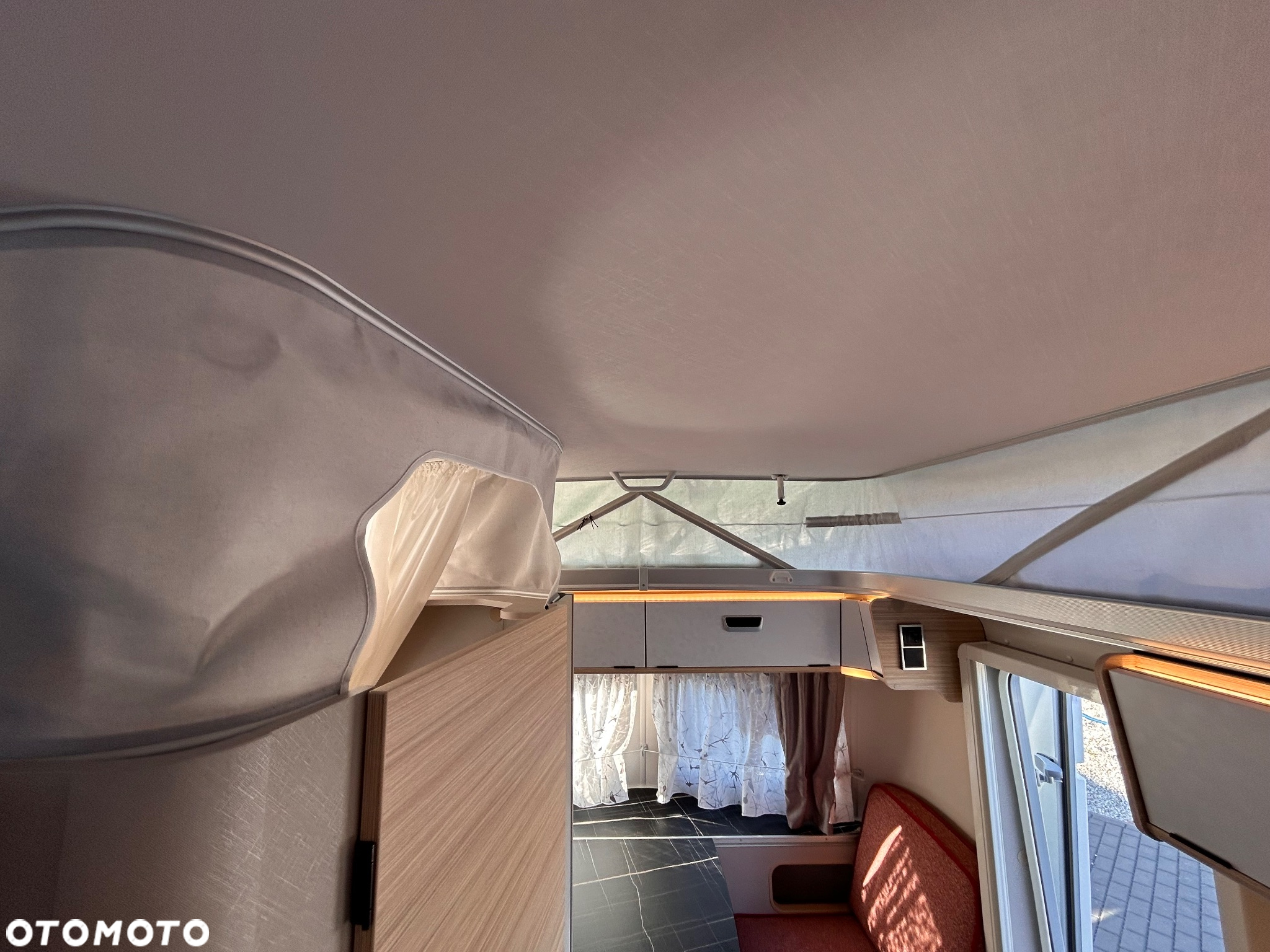Hymer-Eriba Touring 430 - 26