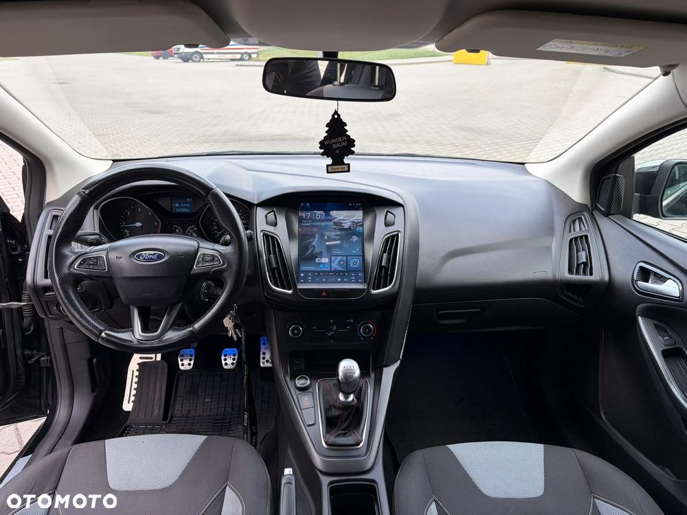 Ford Focus 1.5 TDCi Trend - 11