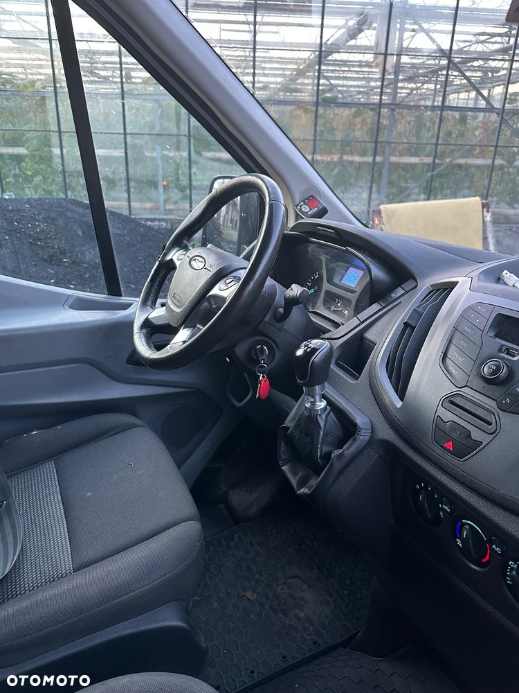 Ford Transit - 8