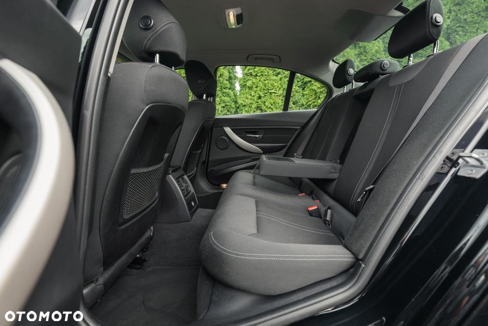 BMW Seria 3 - 14