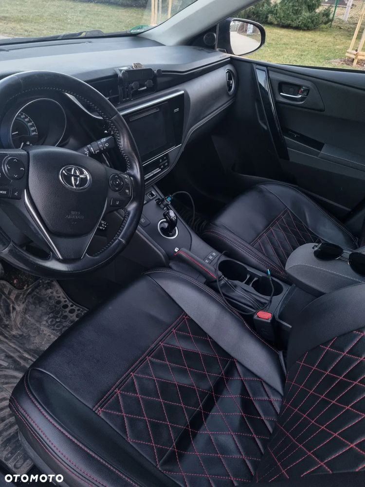 Toyota Auris - 10