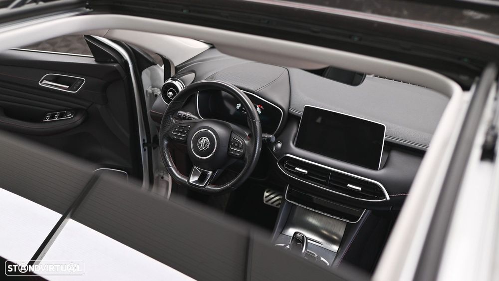 MG EHS 1.5 T-GDI Plug-in Hybrid Luxury - 46