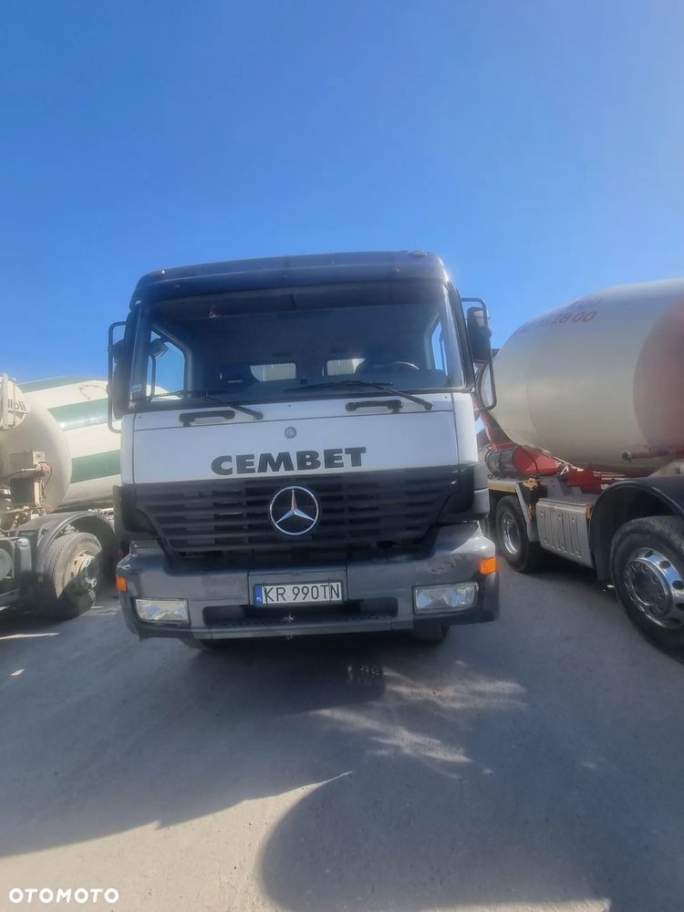 Mercedes-Benz ACTROS - 1