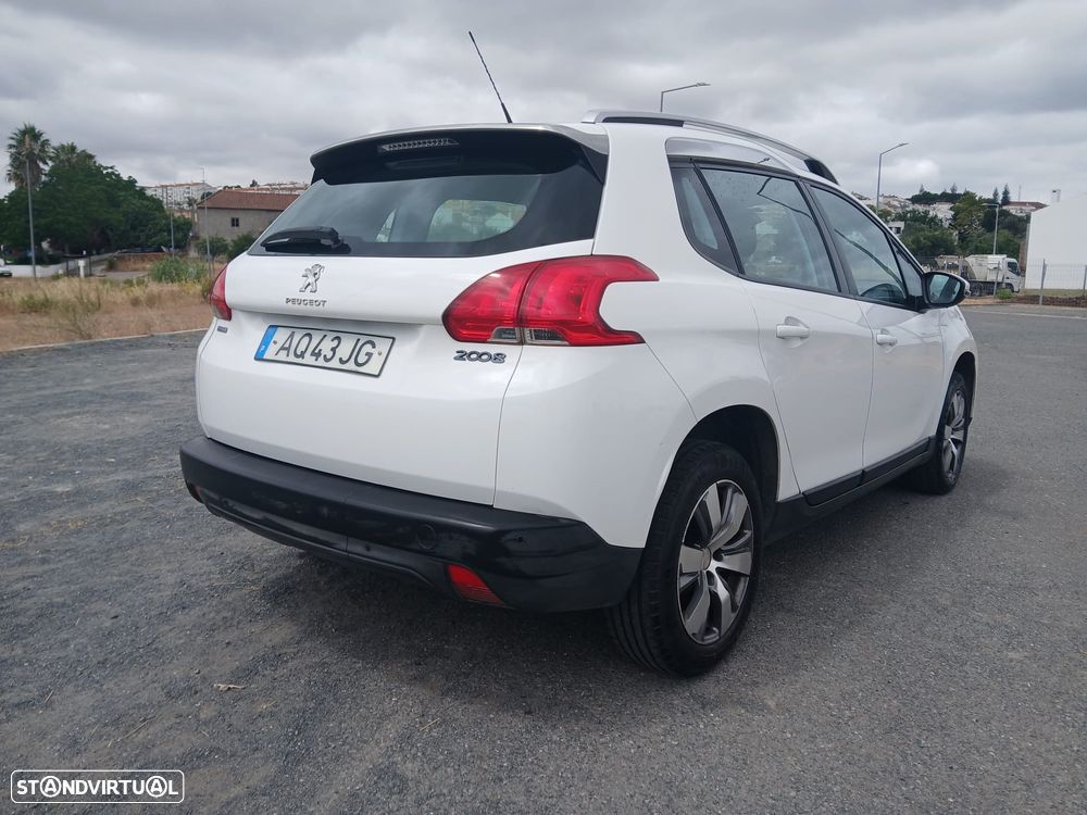Peugeot 2008 PureTech 82 Style - 4