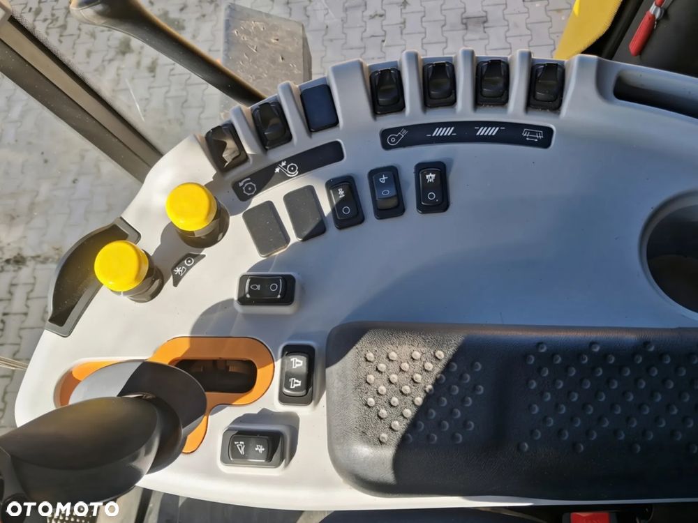 New Holland TC5.90 - 3