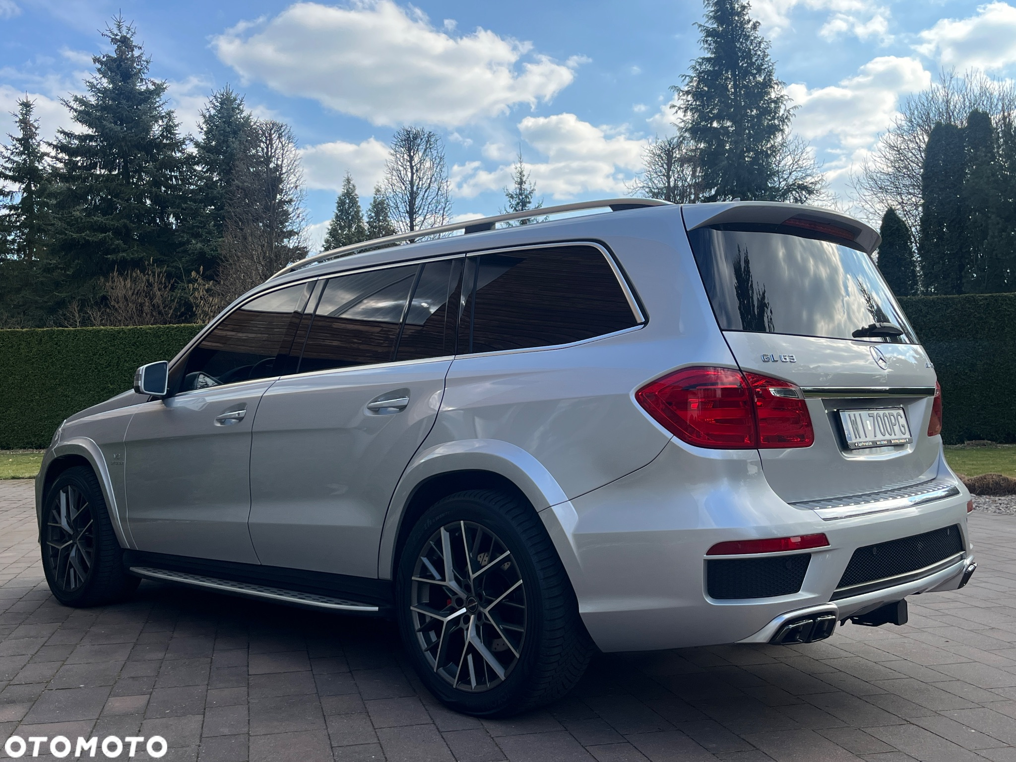 Mercedes-Benz GL 63 AMG 4Matic AMG Speedshift Plus 7G-TRONIC - 25