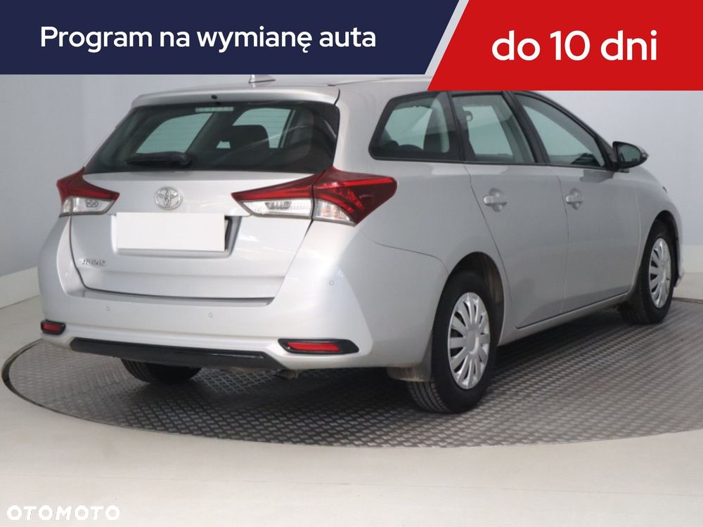 Toyota Auris - 7