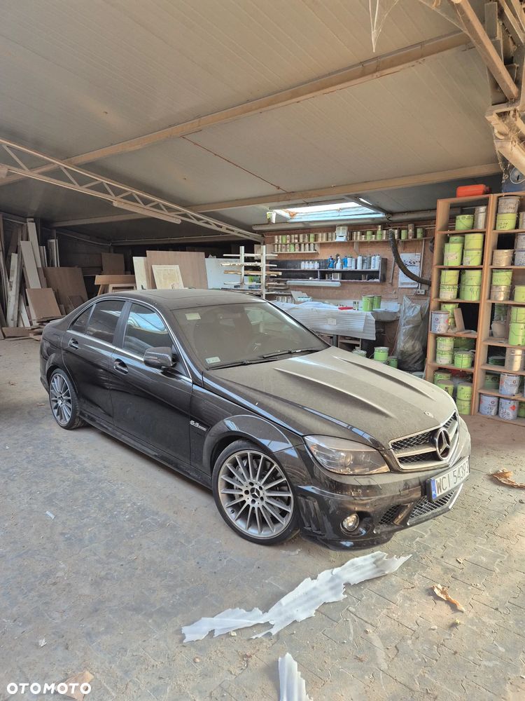 Mercedes-Benz Klasa C 63 AMG 7G-TRONIC SPORT EDITION - 4